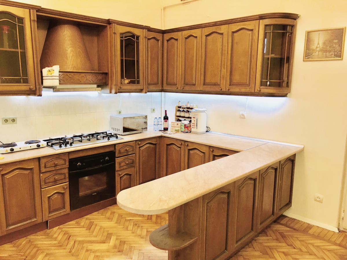 Check-In Apartment Near Fountain Square Vidadi Str Baku Eksteriør billede